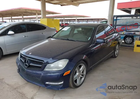2013 Mercedes-Benz C 250 Sport from USA, damaged, VIN WDDGF4HB2DR276116